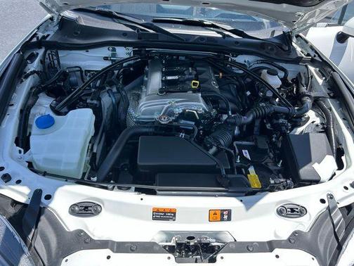 Snowflake White Pearl 2026 Mazda MX-5 Miata Grand Touring