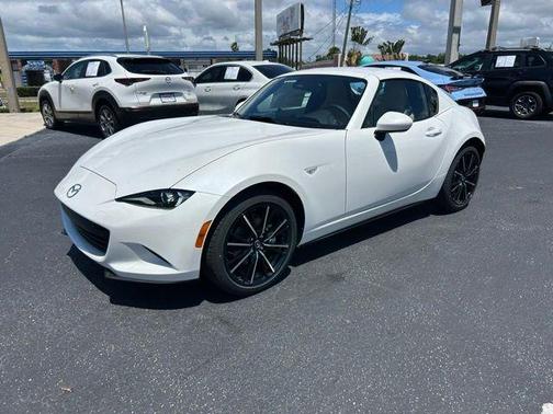 Snowflake White Pearl 2026 Mazda MX-5 Miata Grand Touring