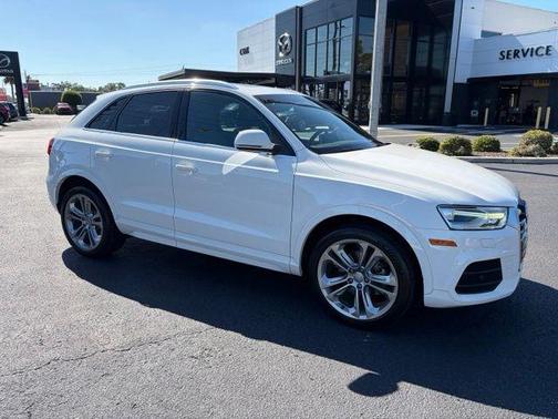 Cortina White 2017 Audi Q3 2.0T Premium Plus