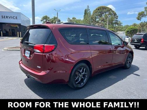 Velvet 2019 Chrysler Pacifica Touring-L Plus
