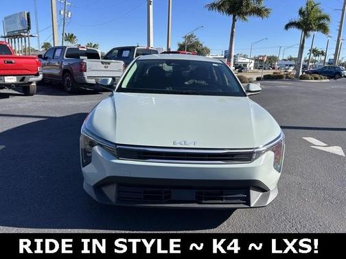 2025 Kia K4 LXS