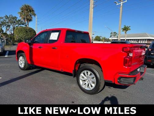 2025 Chevrolet Silverado 1500 Custom