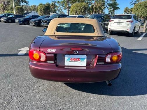 2000 Mazda MX-5 Miata 