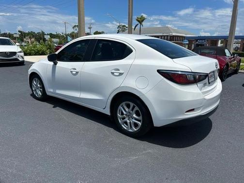 2017 Toyota Yaris iA Base