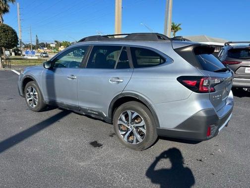 2022 Subaru Outback Limited XT