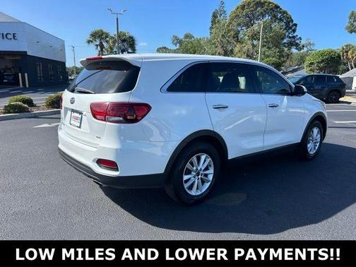 Snow White Pearl 2020 Kia Sorento LX