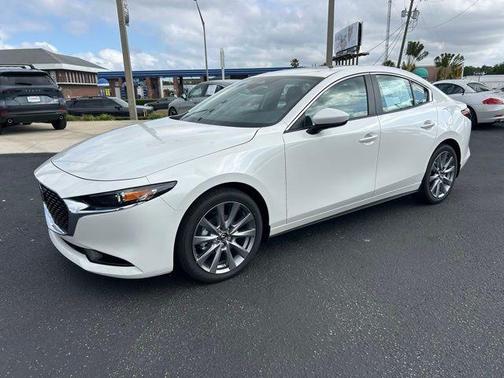 Snowflake White Pearl 2026 Mazda Mazda3 FWD w/Preferred Package