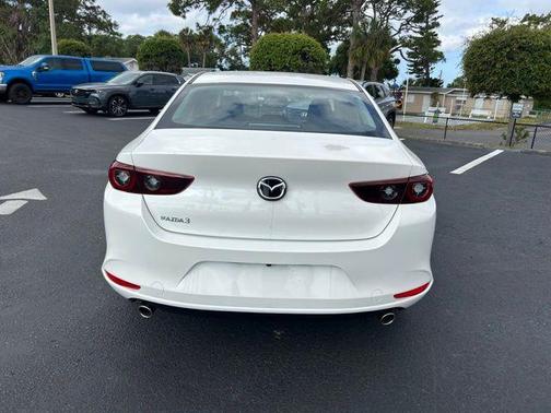 Snowflake White Pearl 2026 Mazda Mazda3 FWD w/Preferred Package