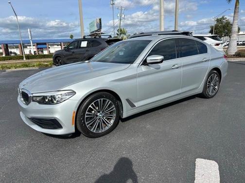 2019 BMW 530 i