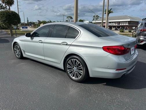 2019 BMW 530 i