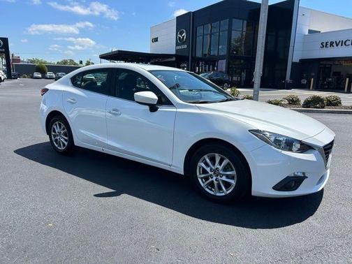 Snowflake White Pearl 2016 Mazda Mazda3 i Grand Touring