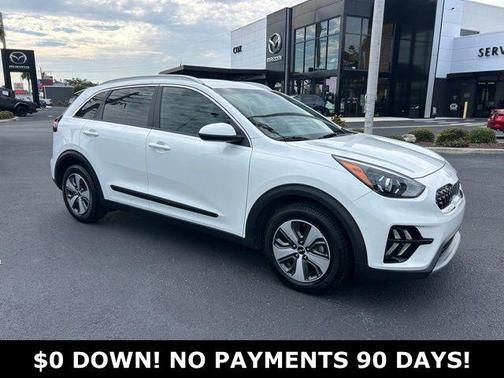 Snow White Pearl 2022 Kia Niro LX