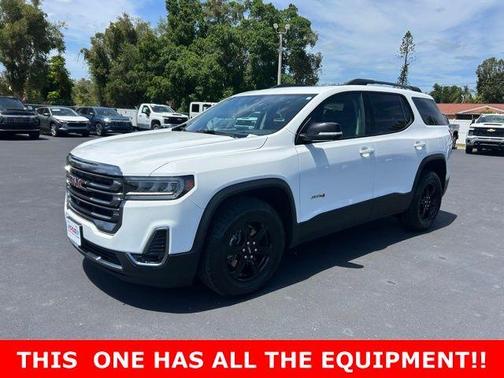 Summit White 2023 GMC Acadia AT4