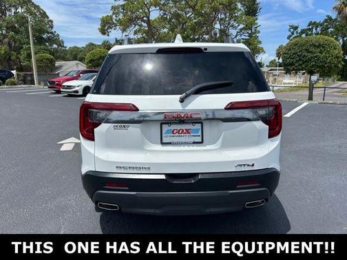 Summit White 2023 GMC Acadia AT4