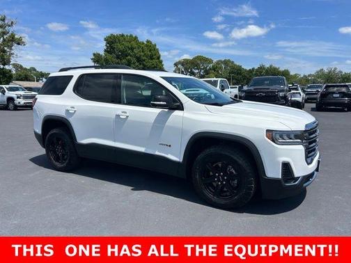 Summit White 2023 GMC Acadia AT4