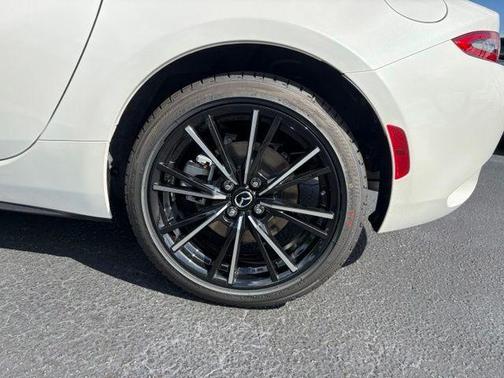 Snowflake White Pearl 2026 Mazda MX-5 Miata Grand Touring