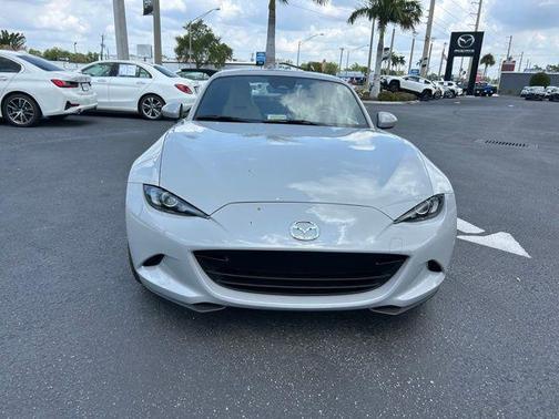 Aero Gray Metallic 2026 Mazda MX-5 Miata Grand Touring
