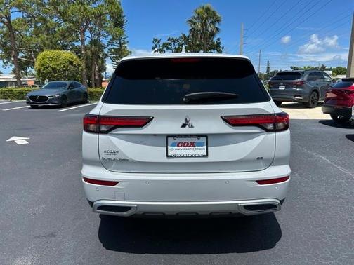 2022 Mitsubishi Outlander SE Launch Edition