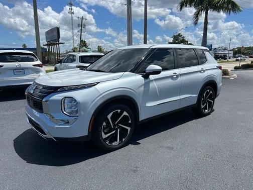 2022 Mitsubishi Outlander SE Launch Edition