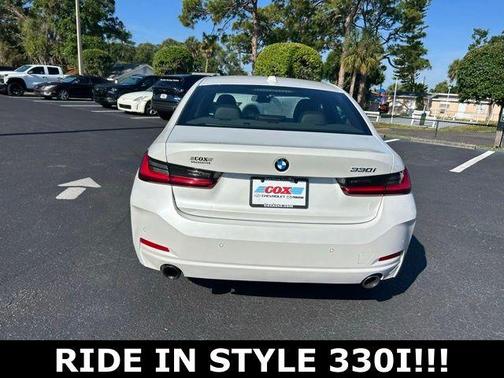 Alpine White 2023 BMW 330 i