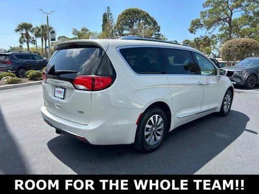 2020 Chrysler Pacifica Touring-L Plus