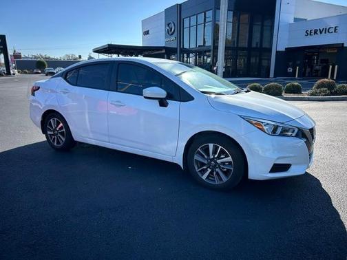 2022 Nissan Versa 1.6 SV