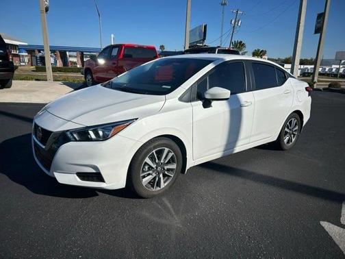 2022 Nissan Versa 1.6 SV
