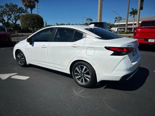 2022 Nissan Versa 1.6 SV