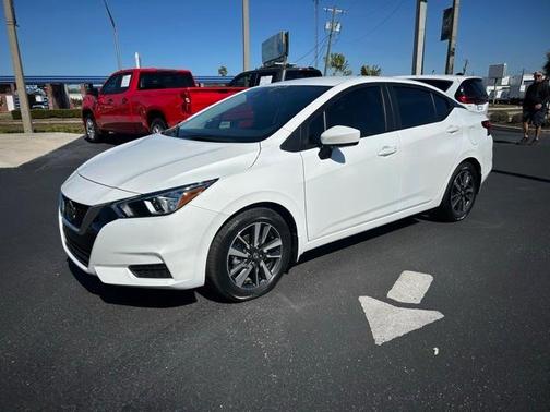 2022 Nissan Versa 1.6 SV