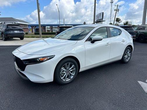 Snowflake White Pearl 2026 Mazda Mazda3 2.5 S