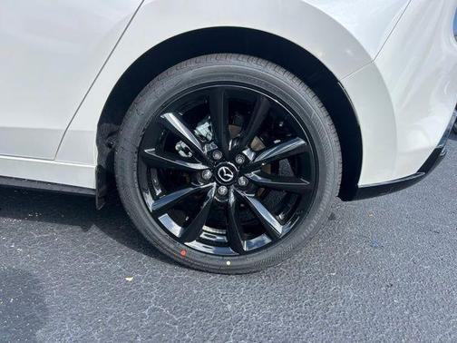Snowflake White Pearl 2026 Mazda Mazda3 AWD w/Premium Package