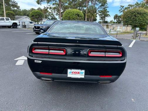 Pitch Black Clearcoat 2023 Dodge Challenger SXT