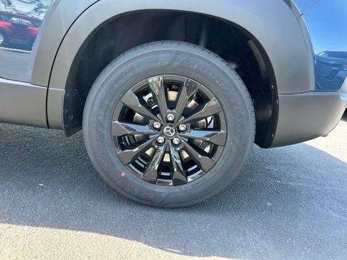 2025 Mazda CX-50 2.5 S Preferred Package