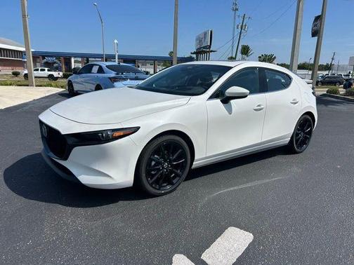 Snowflake White Pearl 2026 Mazda Mazda3 FWD w/Premium Package