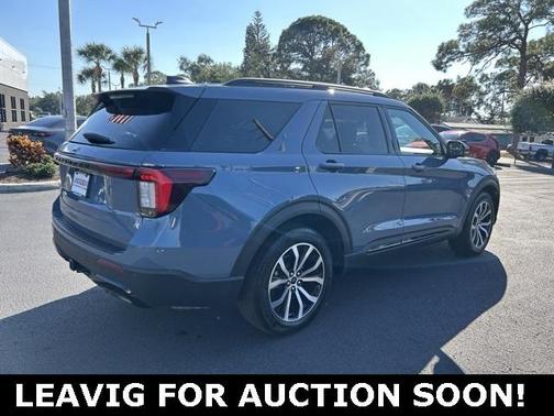 2025 Ford Explorer ST-Line