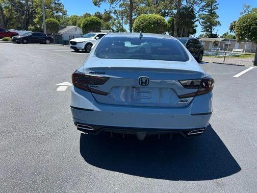 2022 Honda Accord Touring 2.0T