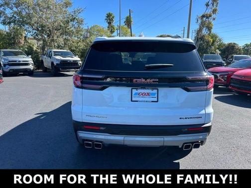 2025 GMC Acadia Elevation