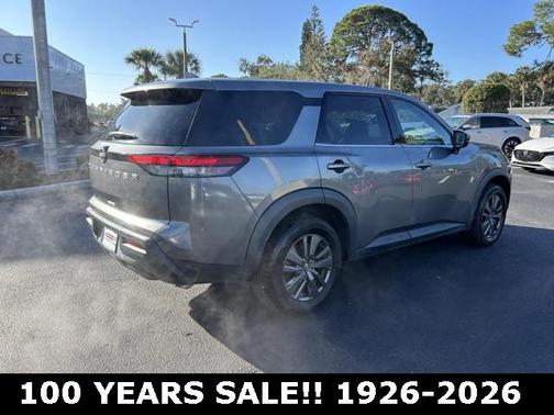 2022 Nissan Pathfinder S