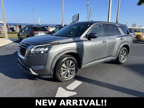 2022 Nissan Pathfinder S
