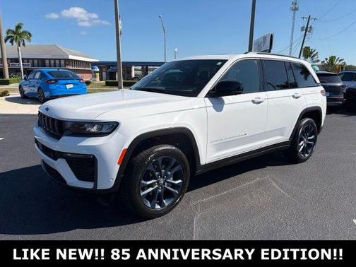 Bright White Clearcoat 2026 Jeep Grand Cherokee Limited