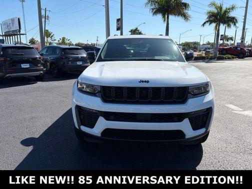 Bright White Clearcoat 2026 Jeep Grand Cherokee Limited