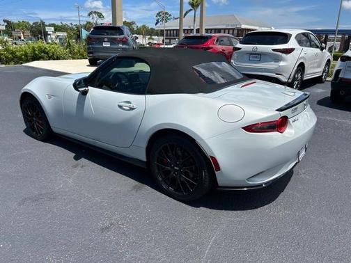 2016 Mazda MX-5 Miata Club