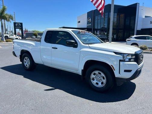 2022 Nissan Frontier S