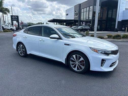 Snow White Pearl 2016 Kia Optima SX Turbo