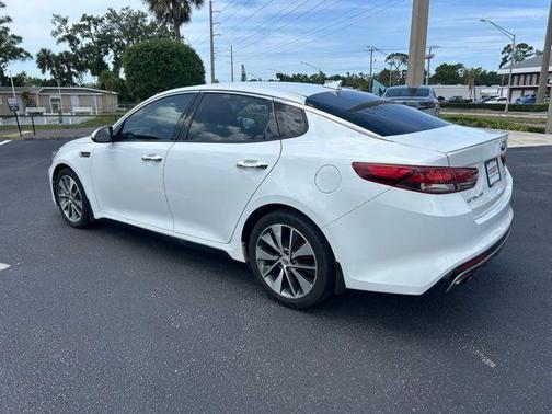 Snow White Pearl 2016 Kia Optima SX Turbo