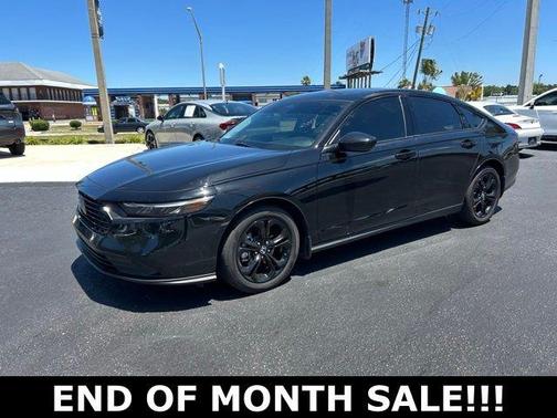 Crystal Black Pearl 2025 Honda Accord SE