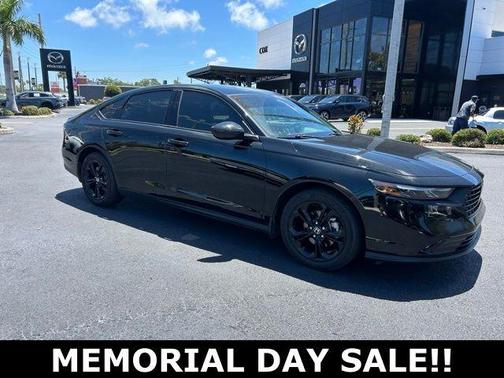 Crystal Black Pearl 2025 Honda Accord SE