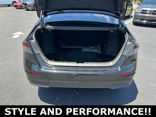 Crystal Black Pearl 2025 Honda Accord SE