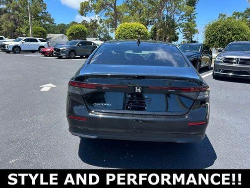 Crystal Black Pearl 2025 Honda Accord SE