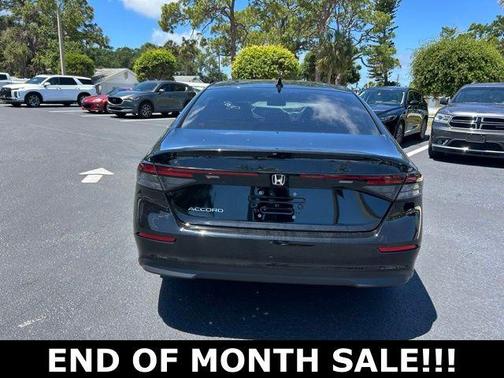 Crystal Black Pearl 2025 Honda Accord SE